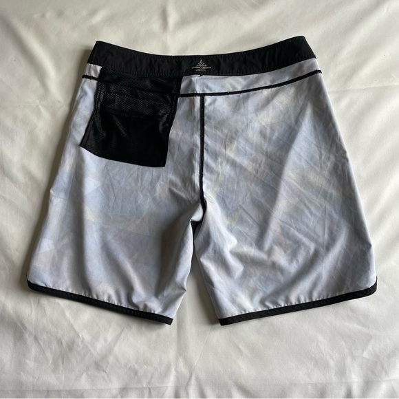 Prana Multicolor Geometric Board Shorts - Picture 4 of 9